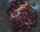 Foto langkah ke 3 dari resep Daging Sapi Masak Lada Hitam.