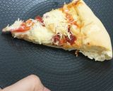 Foto langkah ke 5 dari resep Pizza smokebeef with cheese and sausage crust.