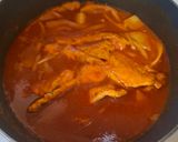 Foto del paso 4 de la receta: Chuletas de cerdo al guajillo con papas