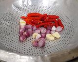 Foto langkah ke 2 dari resep Kangkung Tauge Bumbu Rujak.