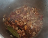 Foto del paso 4 de la receta: Migas de bacalao, con mariscos y patatas en olla exprés