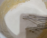 Foto del paso 5 de la receta: Bizcocho esponjoso de naranja con chocolate