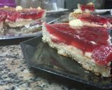 Foto del paso 11 de la receta: Tarta de frutilla para fin de mes!!