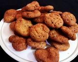 A picture of step 6 of Masala Mathri.