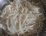 હક્કા નૂડલ્સ (Hakka Noodles Recipe In Gujarati) રેસીપી સ્ટેપ1ફોટો