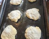 A picture of step 7 of Metis Bannock.