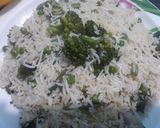 A picture of step 2 of Green Veg Rice.