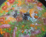 Foto del paso 6 de la receta: Arroz improvisado de salchichas y morcilla