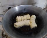 Foto langkah ke 4 dari resep Roti Goreng Berbagai Isian.