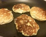 Szirnyiki-avagy felhős túrós palacsinta (diétás) recept fázis 6 fotója