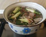 Foto del paso 5 de la receta: Sopa de lechuga con bacon y nata
