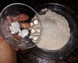 A picture of step 3 of Metha chila on tawa.