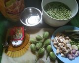 Foto langkah ke 1 dari resep Tumis K. Panjang campur terong.
