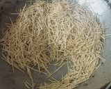 A picture of step 1 of Wheat vermicelli upma.
