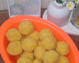 Foto langkah ke 3 dari resep Bola - Bola singkong Isi Gula Merah.