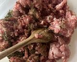 Húsgolyók, sajtos 🧀tejszínes mártásban recept fázis 1 fotója