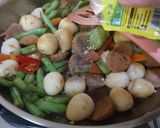 Foto langkah ke 3 dari resep Tumis Telur Puyuh Bakso.