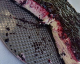 Foto del paso 6 de la receta: Cheesecake de frutos rojos sin horno