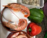 Foto del paso 1 de la receta: Paella de cigalas gambones almejas y sepia