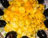 A picture of step 3 of Tangi fruit chat😋ٹینگی فروٹ چاٹ😋.