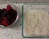 Foto del paso 1 de la receta: Arroz salteado con frutas del bosque