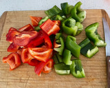 Foto del paso 2 de la receta: Budín de zanahorias pimientos y zapallito