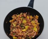 Une image de l'étape 3 de Riz sauté à l’ananas.