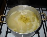 Foto del paso 4 de la receta: La particular sopa de la Nona de sémola y fideos