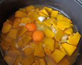A picture of step 3 of Stir-Fried Pumpkin with Eggs (Easy Recipe for Eye Health).