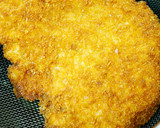 Foto langkah ke 7 dari resep Tonkatsu, Katsunya versi Korea. Makanan favoritnya orang korea nomer 2. Lengkap dengan sausnya.