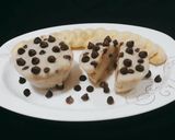 รูปขั้นตอนการทำที่ 1 ของ ไอศกรีมกล้วยหอมเพื่อสุขภาพ 🍌 (Healthy Banana Choco chip Ice Cream)🍦