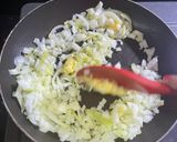 Foto langkah ke 1 dari resep Patty / hamburger saus bulgogi ala tintin.