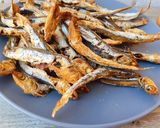 Foto langkah ke 5 dari resep Teri Segar Goreng tanpa minyak.