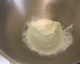 Une image de l'étape 1 de Pâte brisée à la crème et jus de pêche.