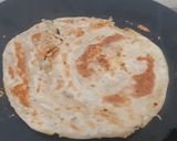 A picture of step 5 of Cheesy Pizza flavoured Paratha.