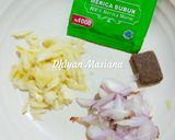 Foto langkah ke 2 dari resep 4. Tumis Kangkung Bunga Pepaya.