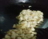 A picture of step 3 of Chicken macroni.