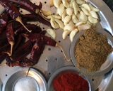 મરચા લસણની ચટણી(chilli garlic chatney recipe in Gujarati) રેસીપી સ્ટેપ1ફોટો