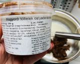 Mogyorós rumos csokitorta recept fázis 2 fotója
