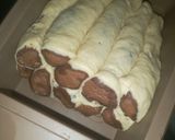 A picture of step 7 of Leopard print bread.