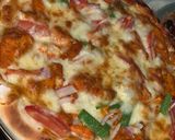 A picture of step 7 of Simple Chicken Tikka Pizza.
