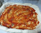 Pas rețetă Pizza cu margini umplute cu cașcaval 2 fotografie