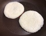 A picture of step 8 of Japanese Tempura Rice Burger.