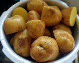 A picture of step 2 of Sabudana Potato Sev.