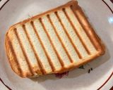 Foto langkah ke 6 dari resep Roti Panggang Meses Kental Manis.