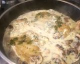 Foto del paso 5 de la receta: Merluza azul con salsa de champignons y roquefort