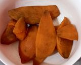 Foto langkah ke 1 dari resep Biji Salak Ubi Oren.