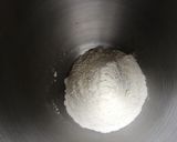 Une image de l'étape 2 de Pâte sablée à l'œuf et sucre glace (pour tarte sucrée).