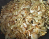 Foto del paso 1 de la receta: Hígado de ternera estofado con patatas en dados