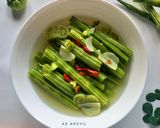 Foto langkah ke 4 dari resep Sayur bening buah kelor.